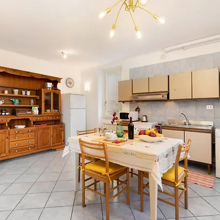 Mountain View Retreat Near And Fast Wi-fi Sormano